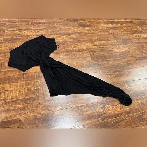 Black top - Picture 2 of 2